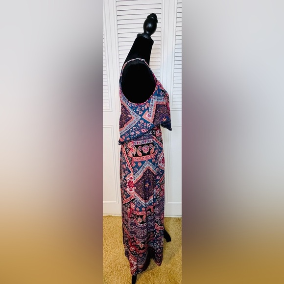 American Eagle boho spaghetti strap flowy maxi dress. Multi color. Small. EUC - Picture 4 of 8